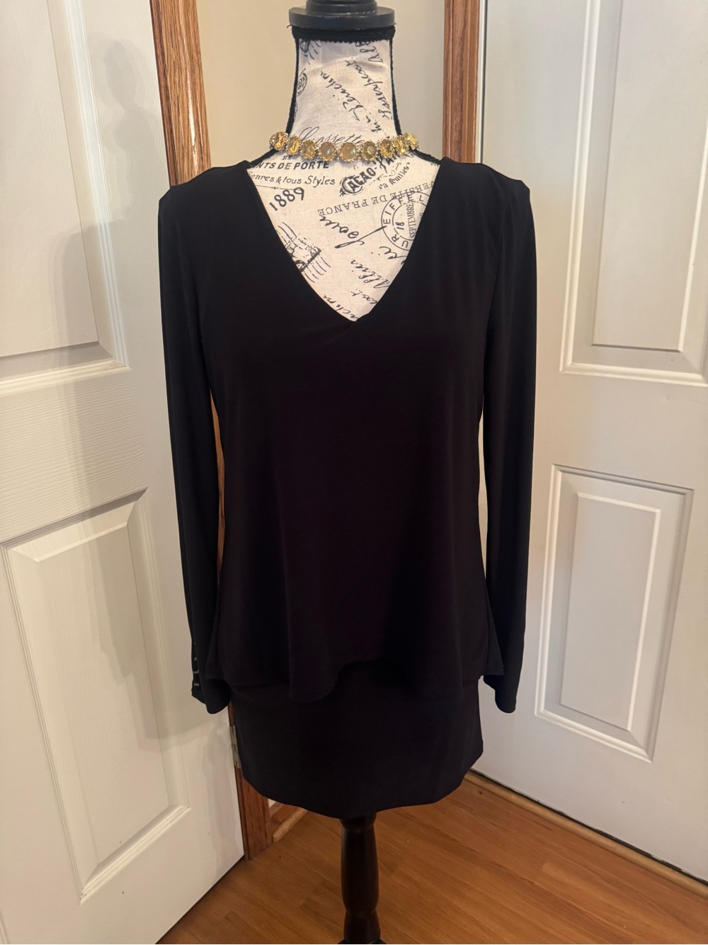 White House Black Market Jersey Knit Black V-Neck layered long Sleeve Tunic